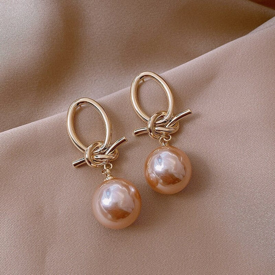 Kylie – vintage-tyylinen helmikorvakorut